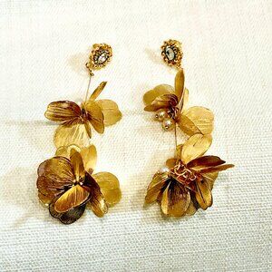 Gold Tone Dangle Earrings Floral Blooms with Faux Pearls and Rhinestone